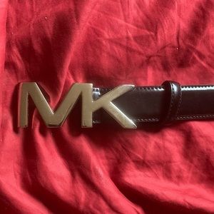 💎Men’s Michael Kors belt💎